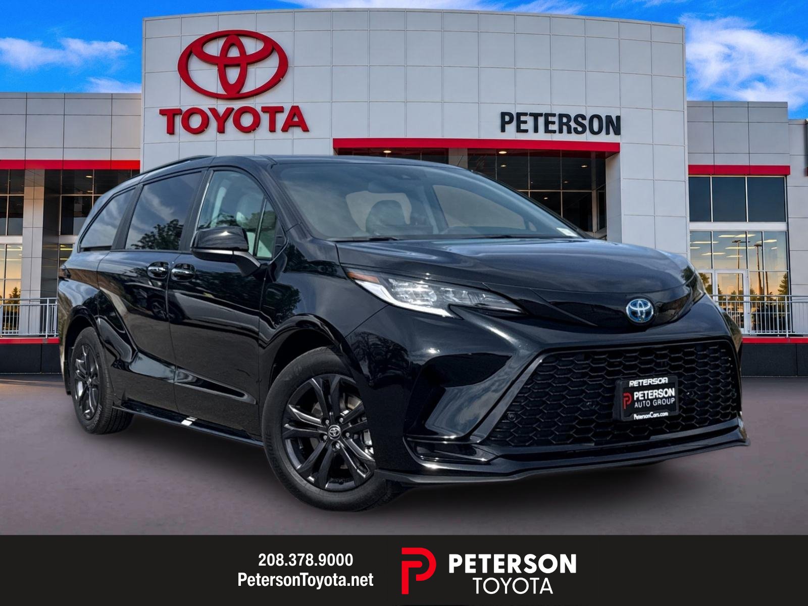 2025 Toyota Sienna LE