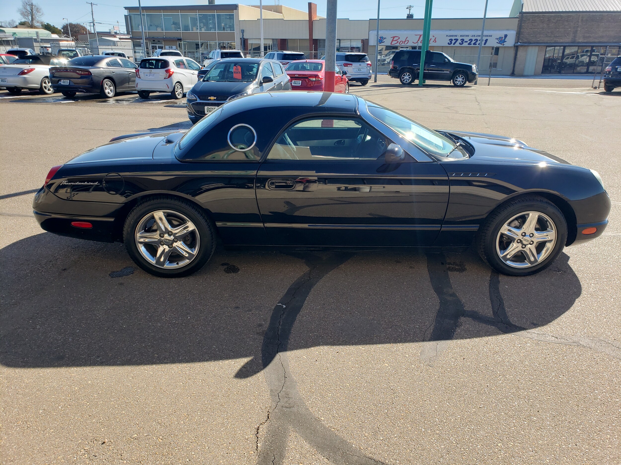 2002 Ford Thunderbird photo 4