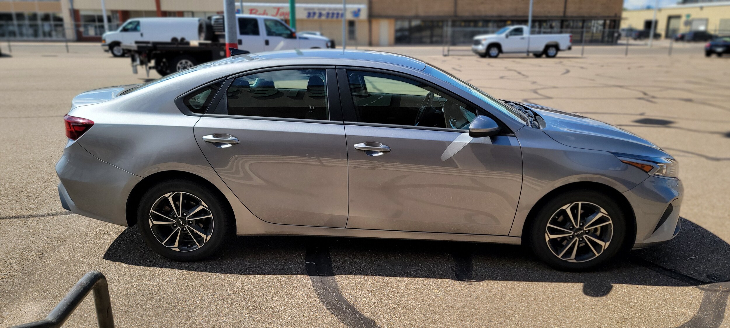 2024 Kia Forte LXS photo 4