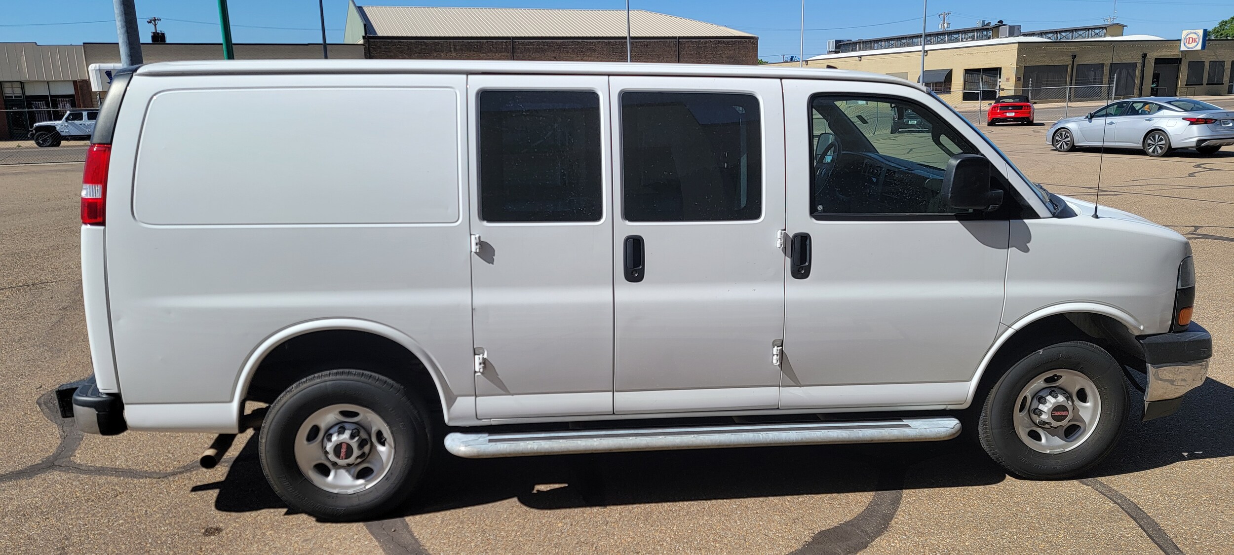 2023 Gmc Savana 2500 Cargo photo 4