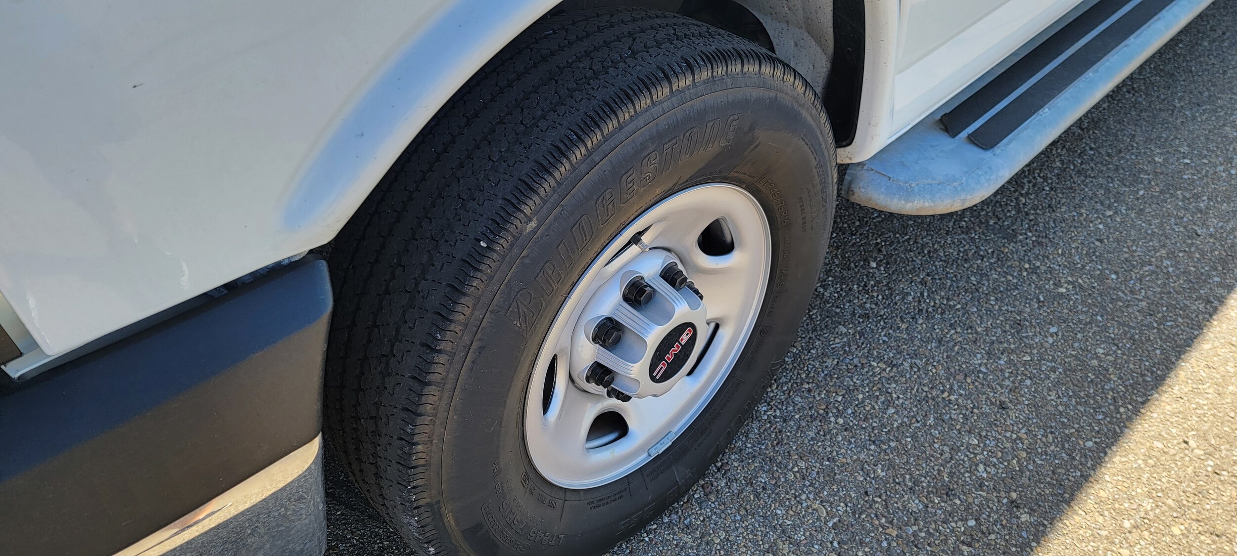 2023 GMC Savana Cargo Work Van - Photo 12