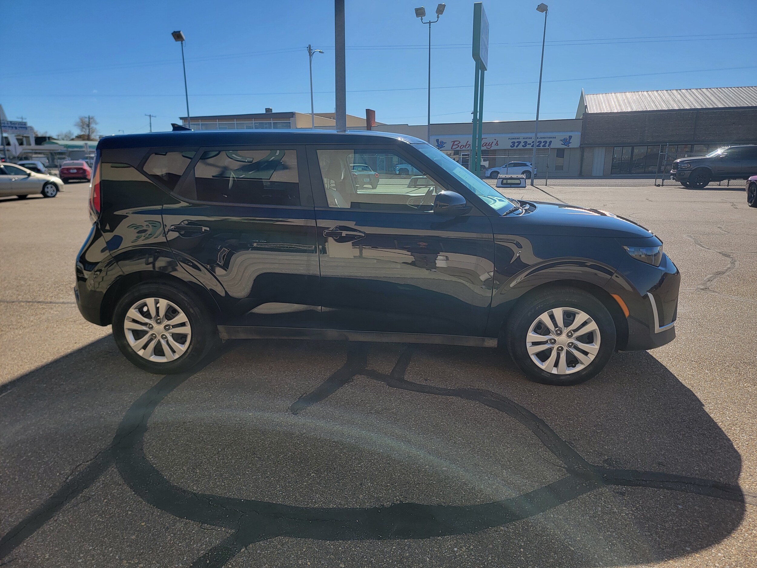 2023 Kia Soul LX photo 4