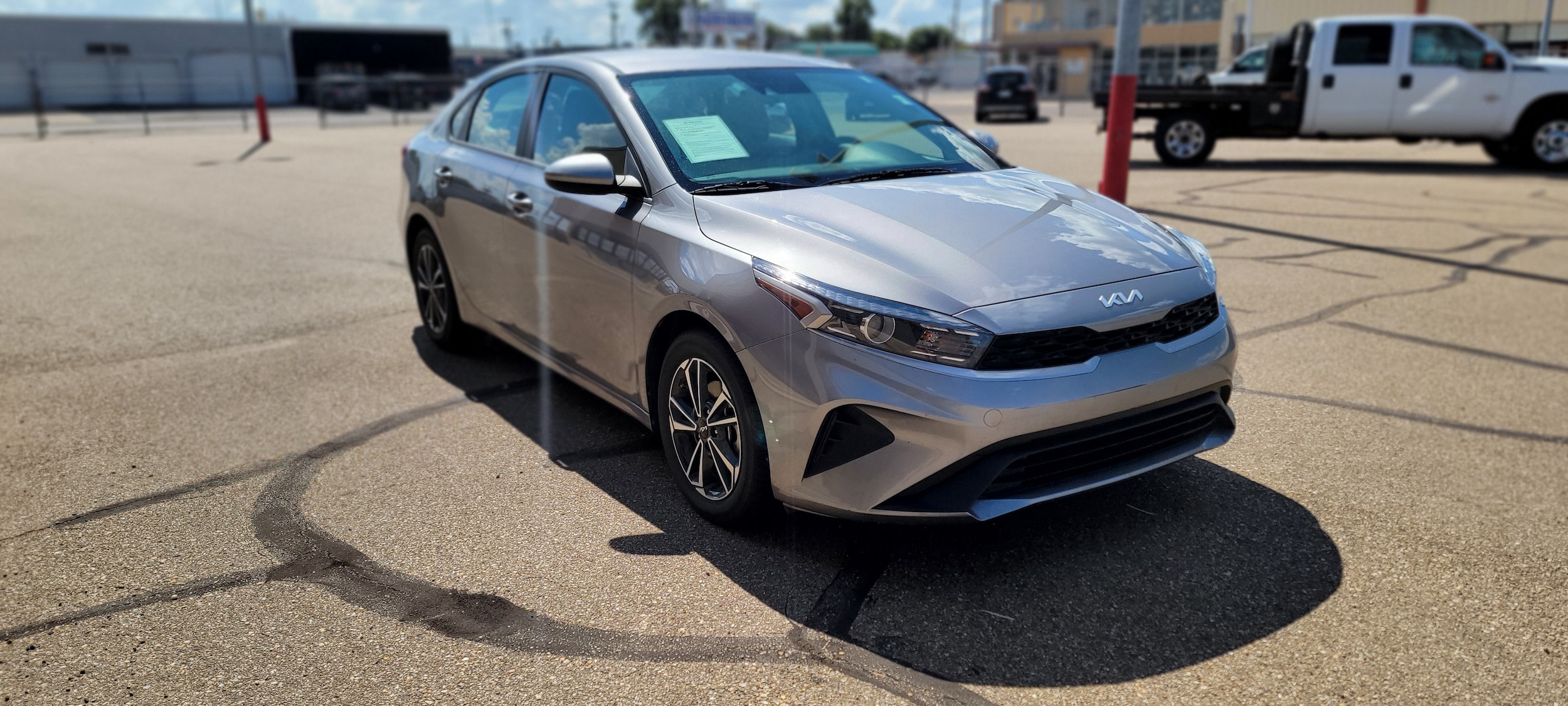 2024 Kia Forte LXS photo 3