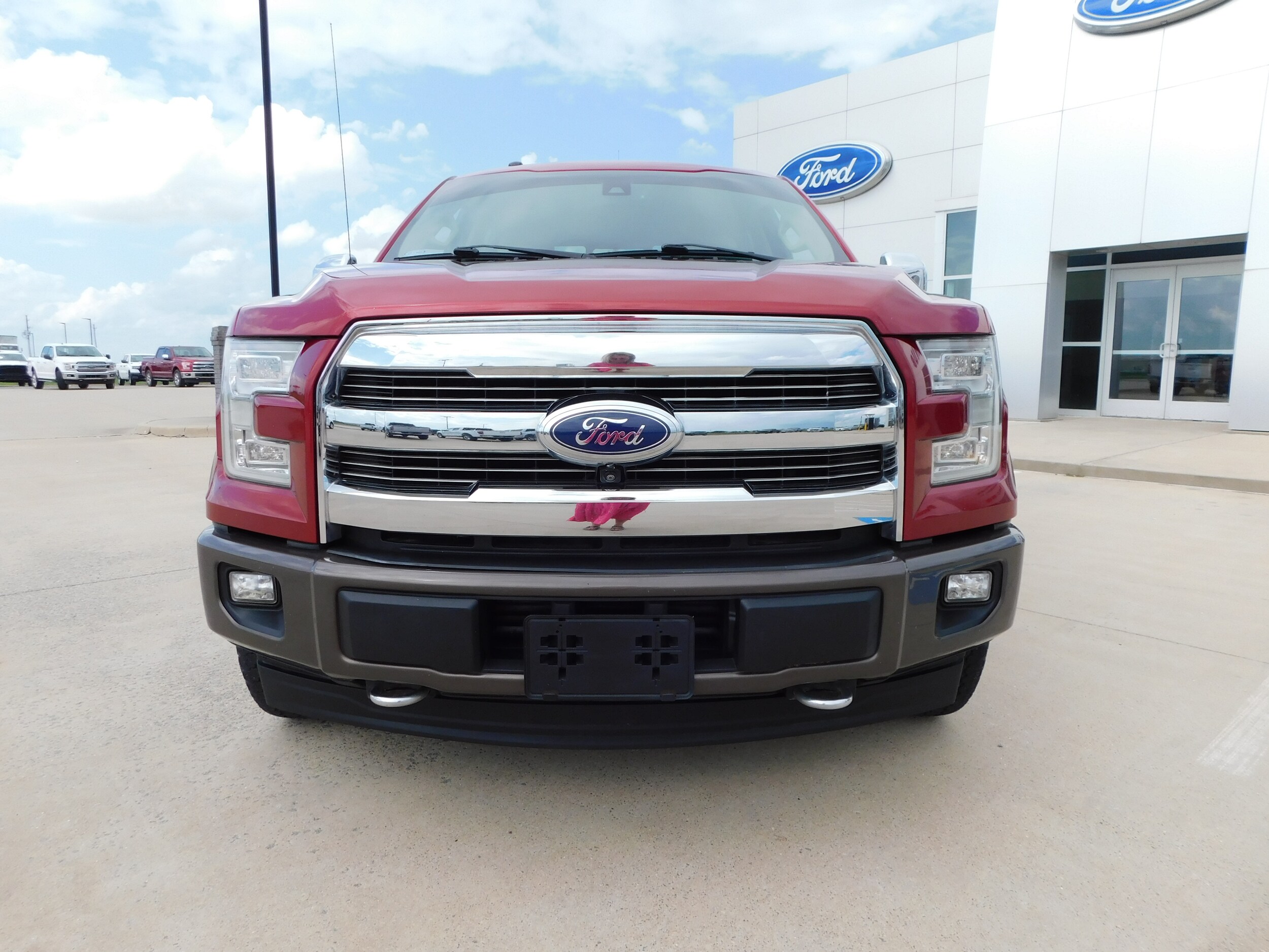 2017 Ford F-150 Lariat photo 2