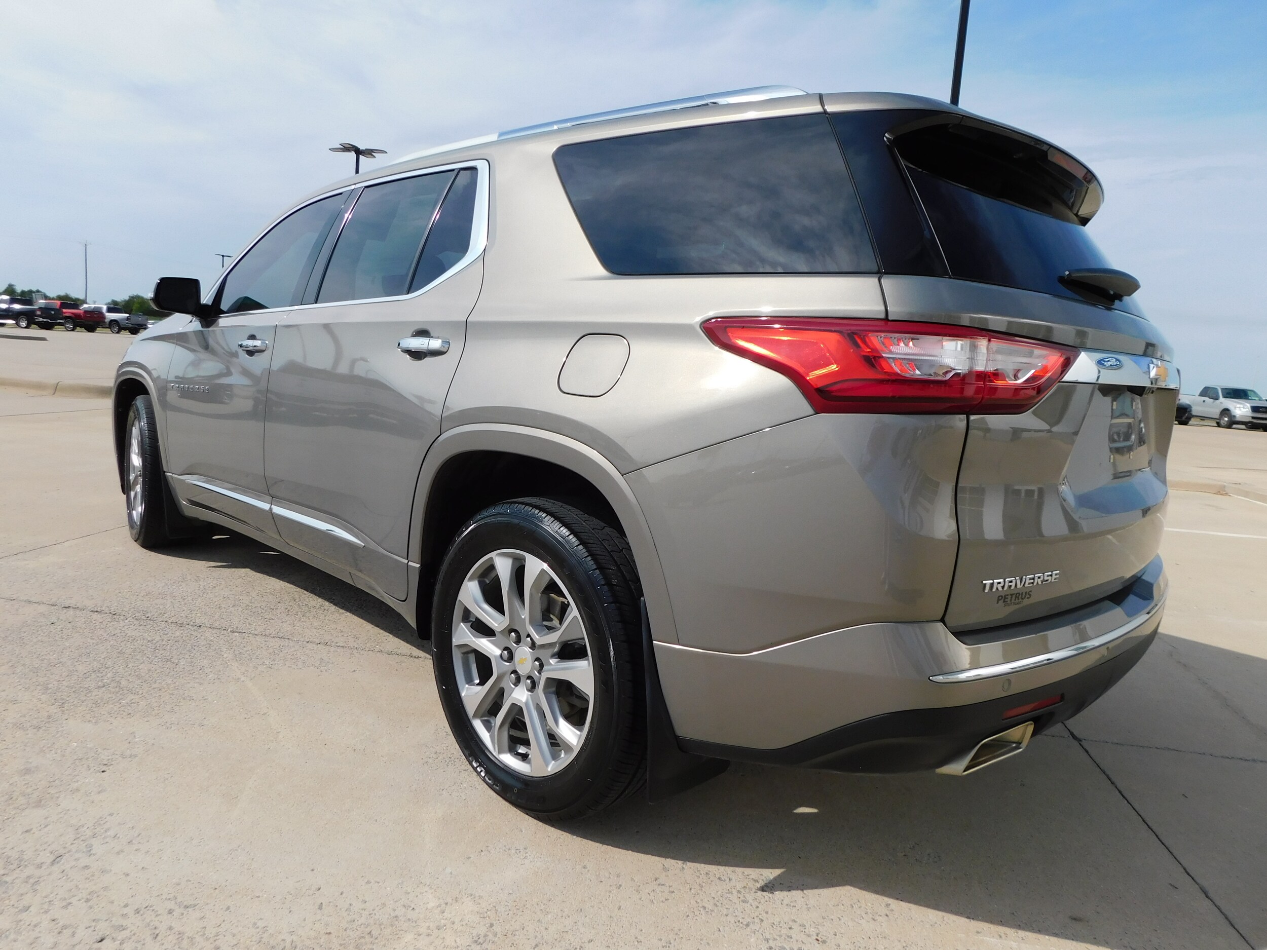 2018 Chevrolet Traverse Premier photo 3