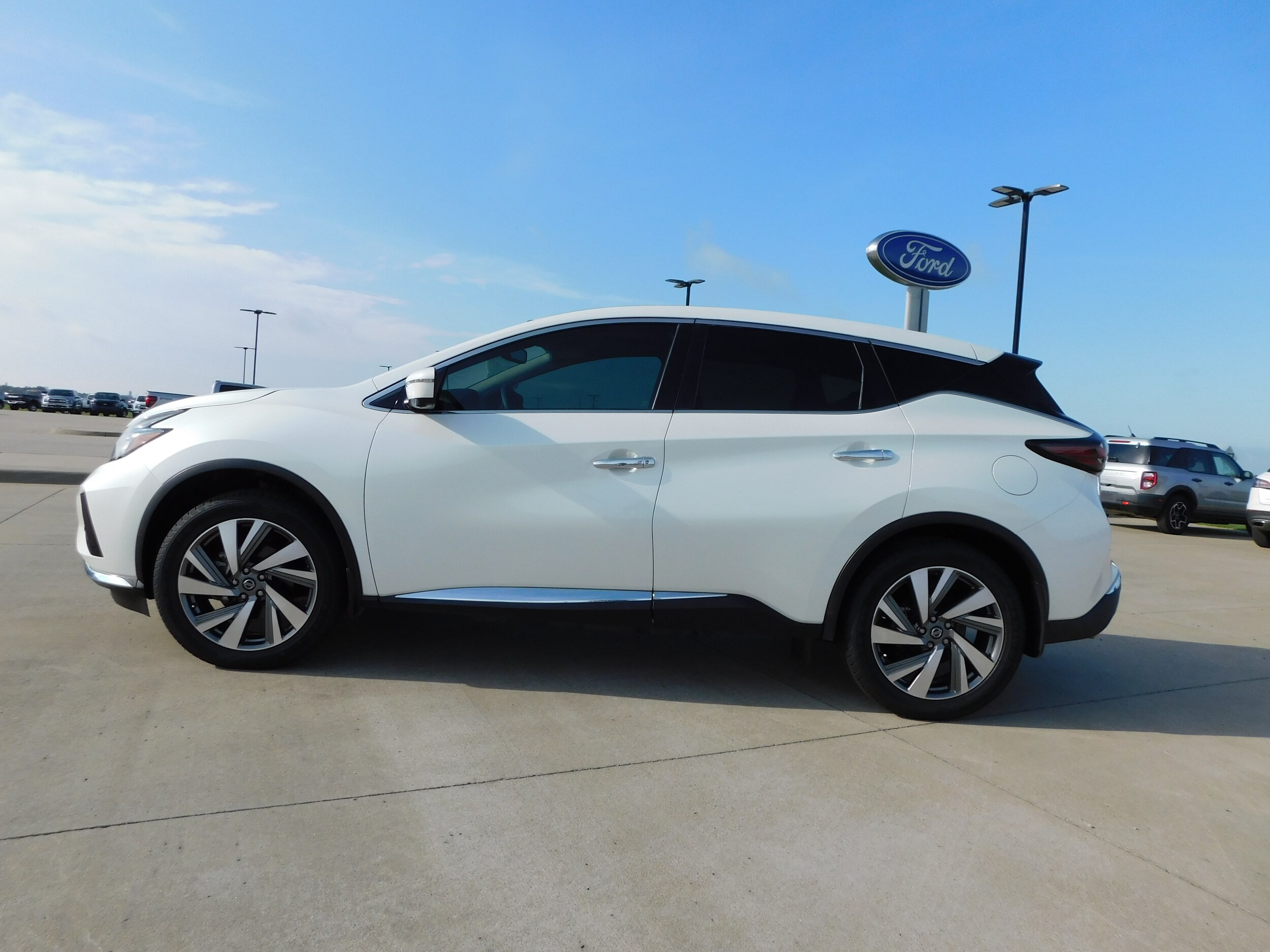 2021 Nissan Murano SL photo 2