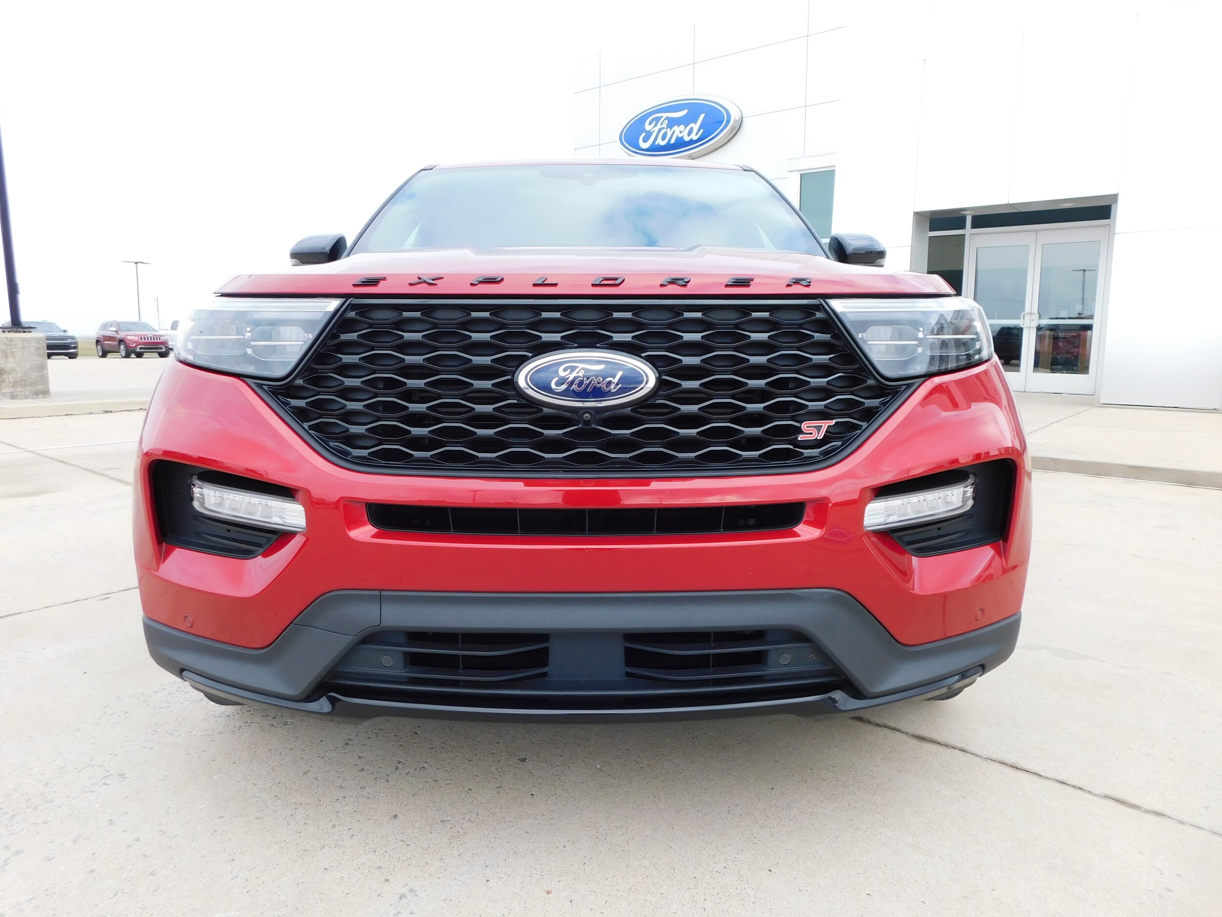 2021 Ford Explorer ST photo 2
