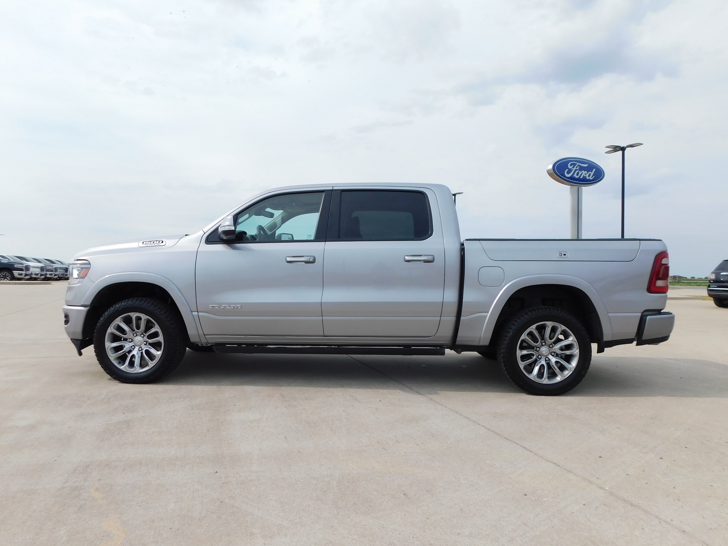 Used 2022 RAM Ram 1500 Pickup Laramie with VIN 1C6SRFJT5NN378990 for sale in Little Rock