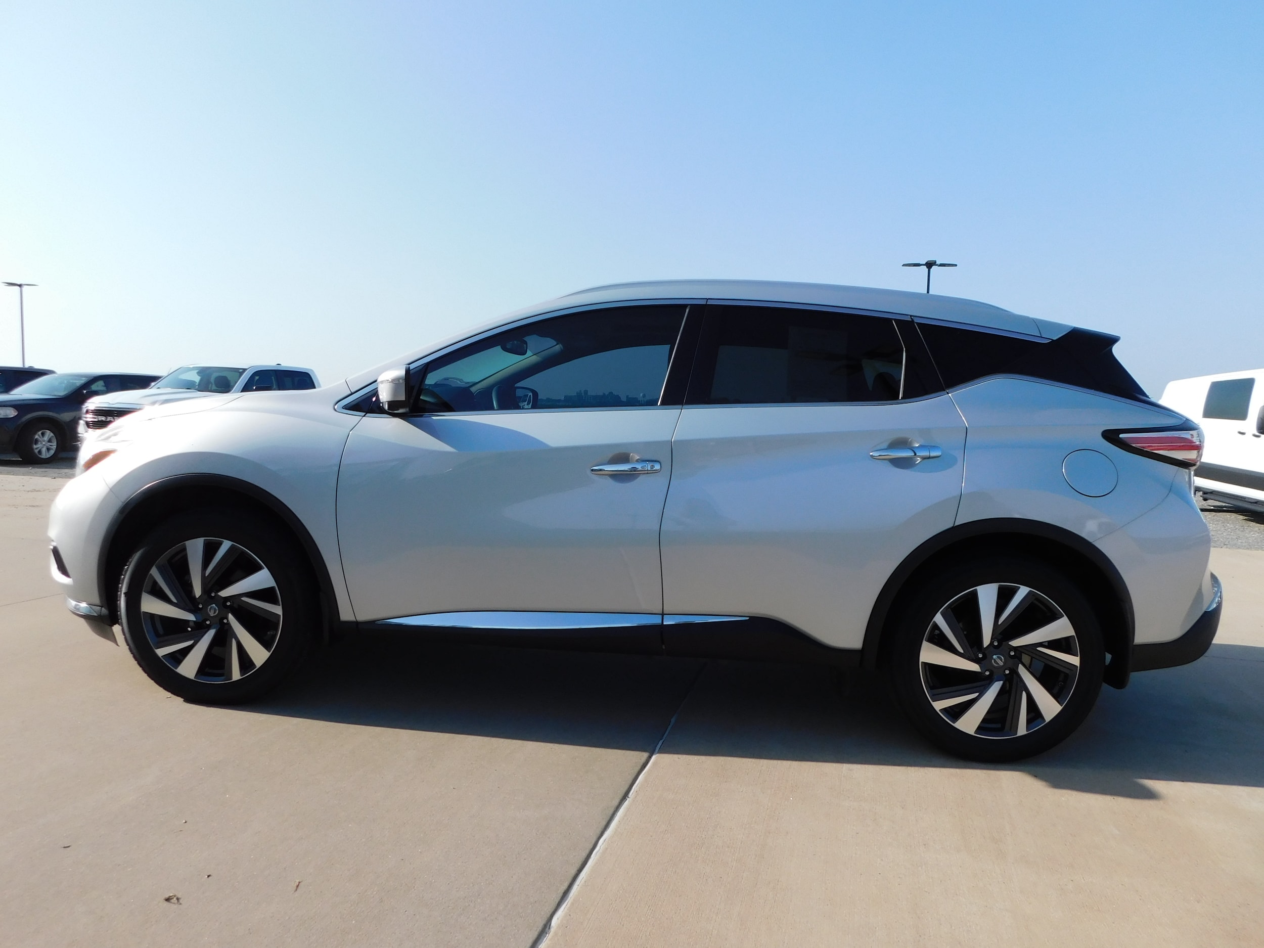 Used 2017 Nissan Murano Platinum with VIN 5N1AZ2MG9HN190226 for sale in Stuttgart, AR