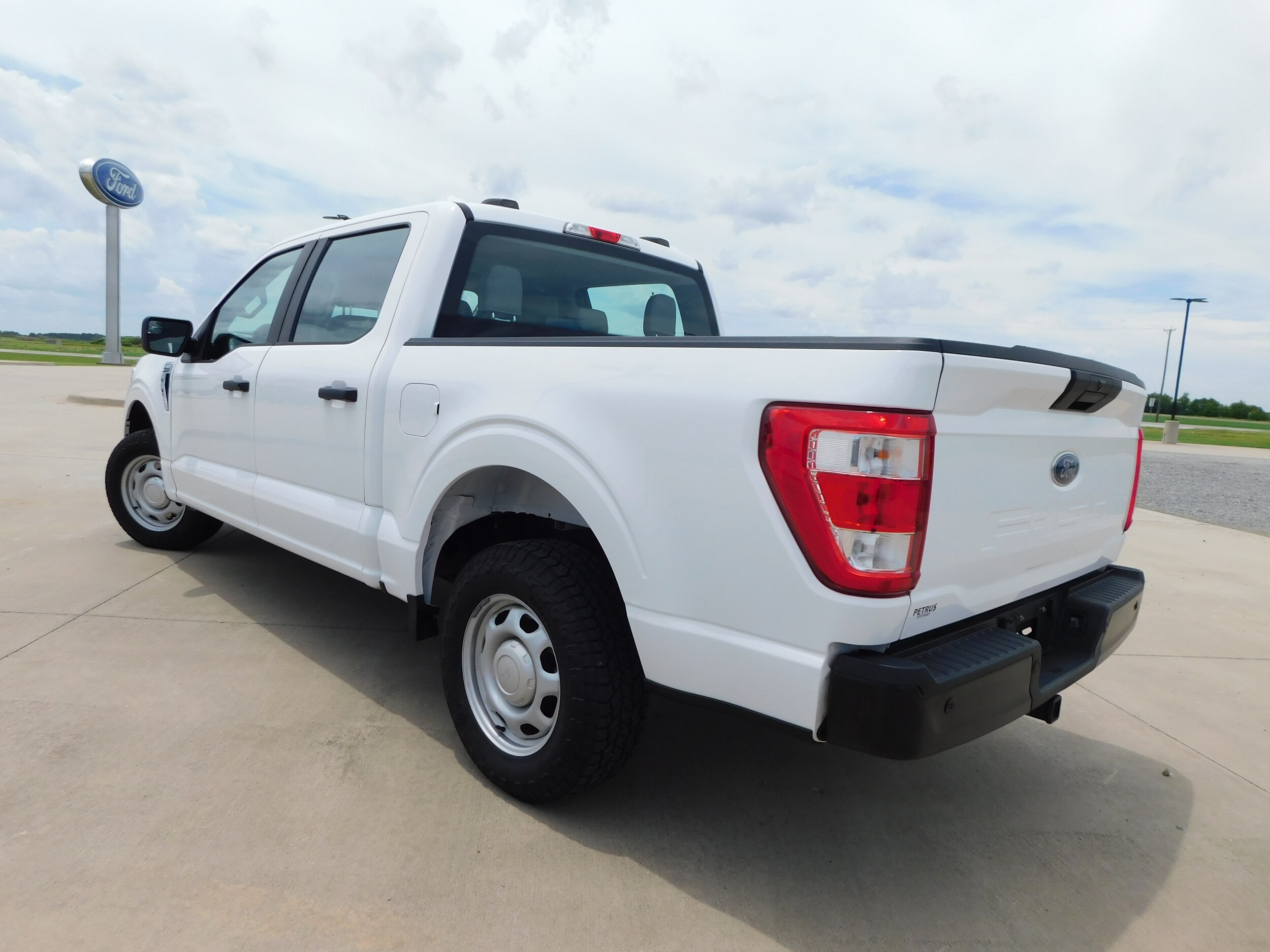 2021 Ford F-150 XL photo 3
