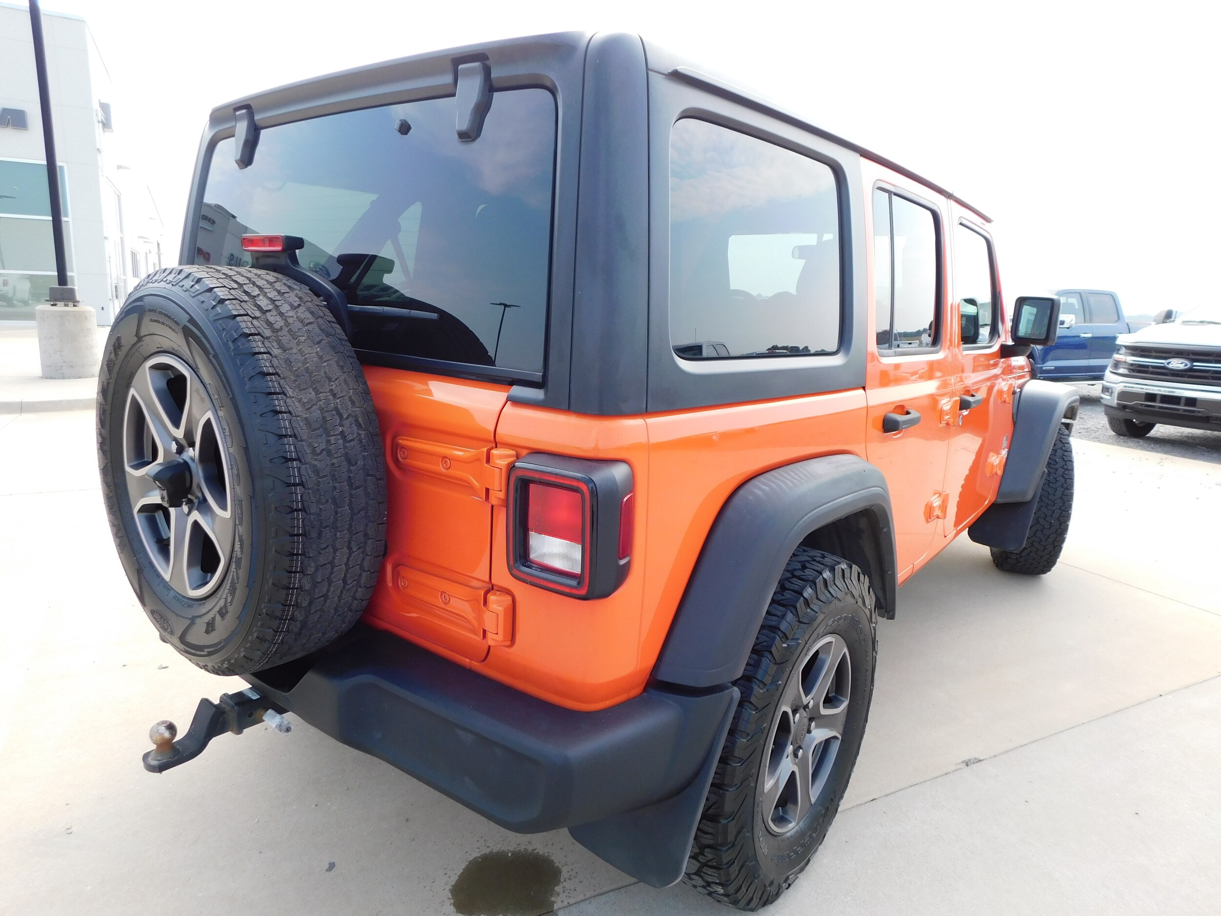 2018 Jeep Wrangler Unlimited Sport photo 4
