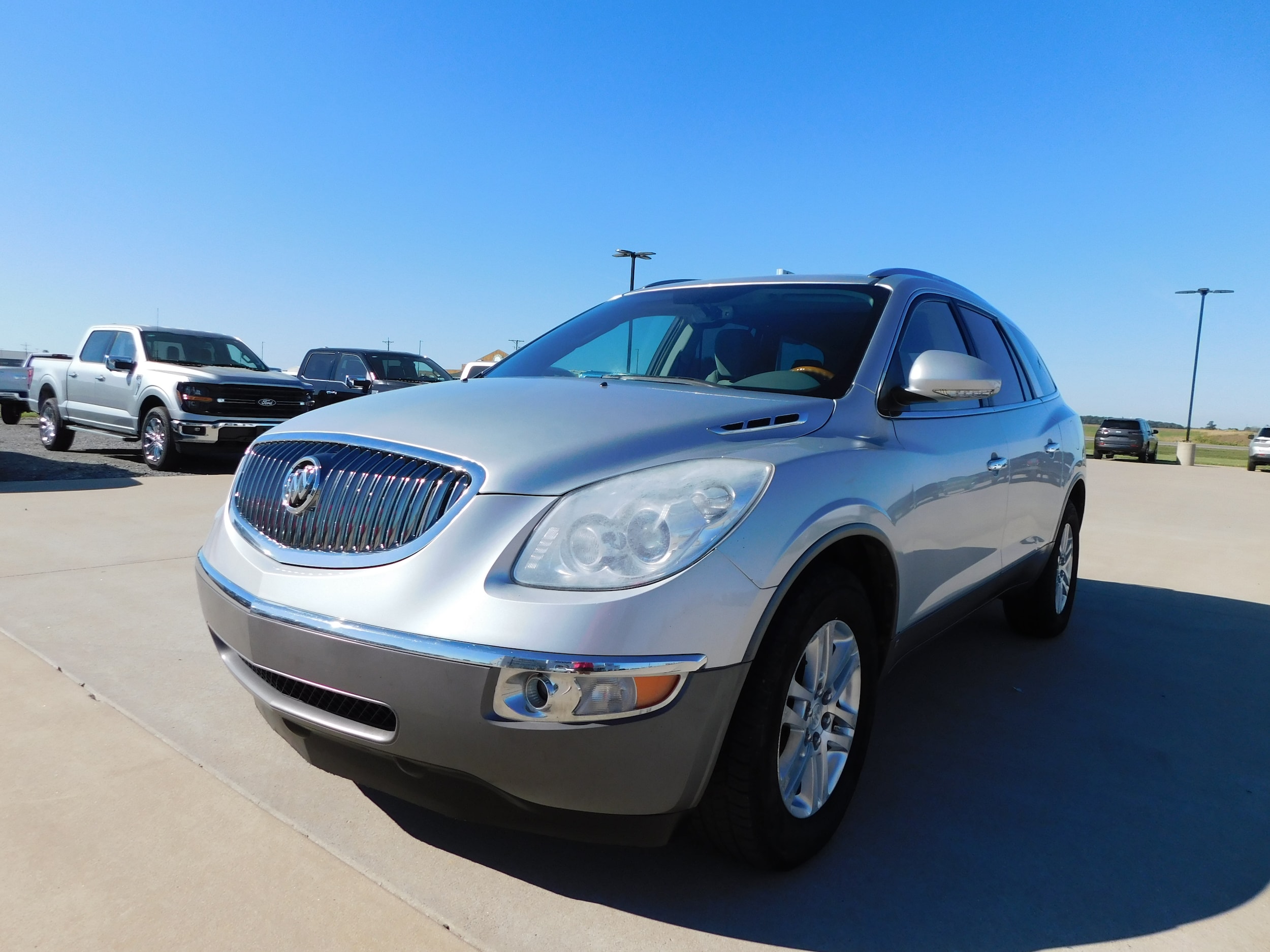 Used 2009 Buick Enclave CX with VIN 5GAER13D59J208111 for sale in Stuttgart, AR