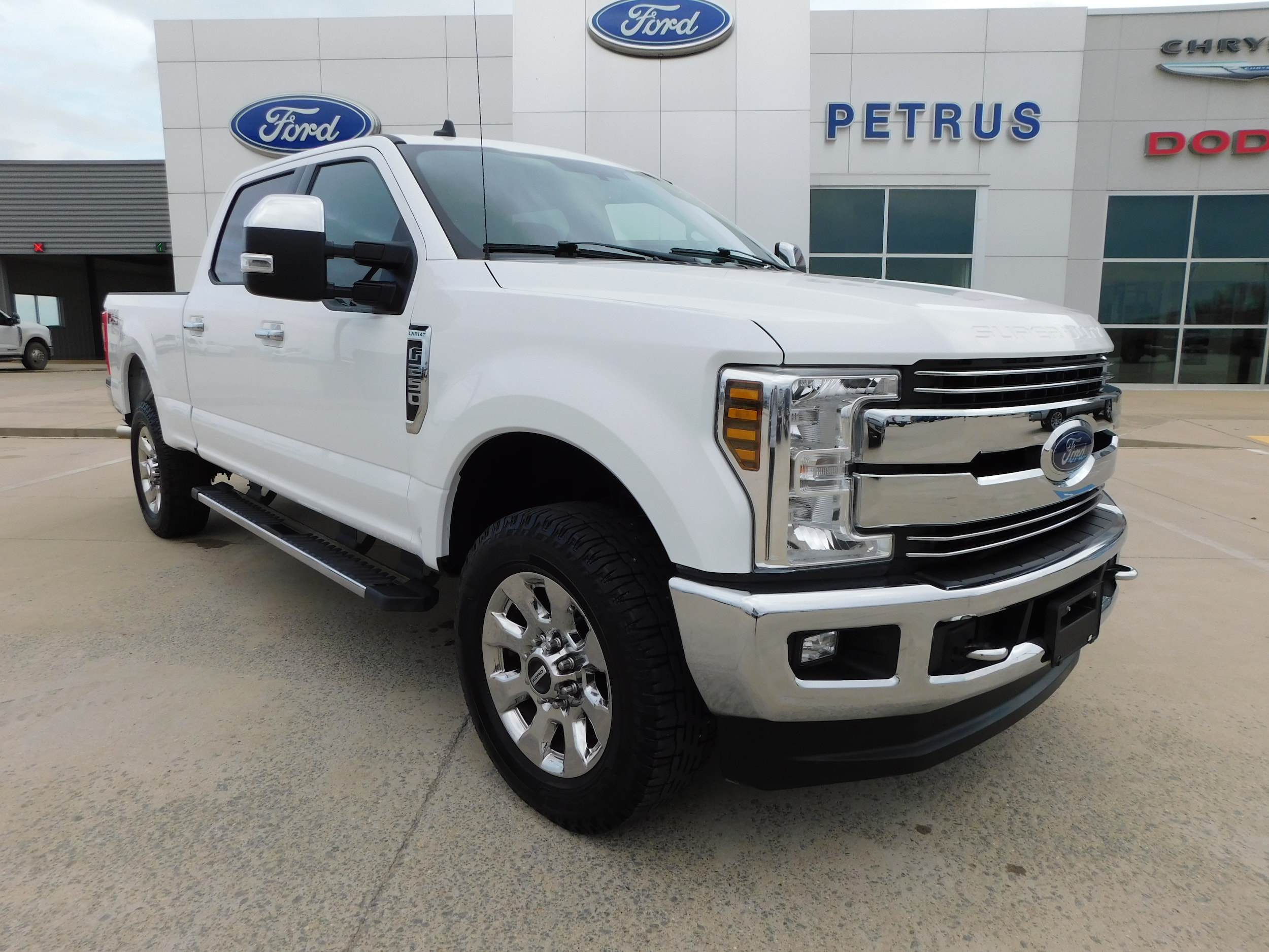 2019 Ford F-250 Super Duty Lariat's photo