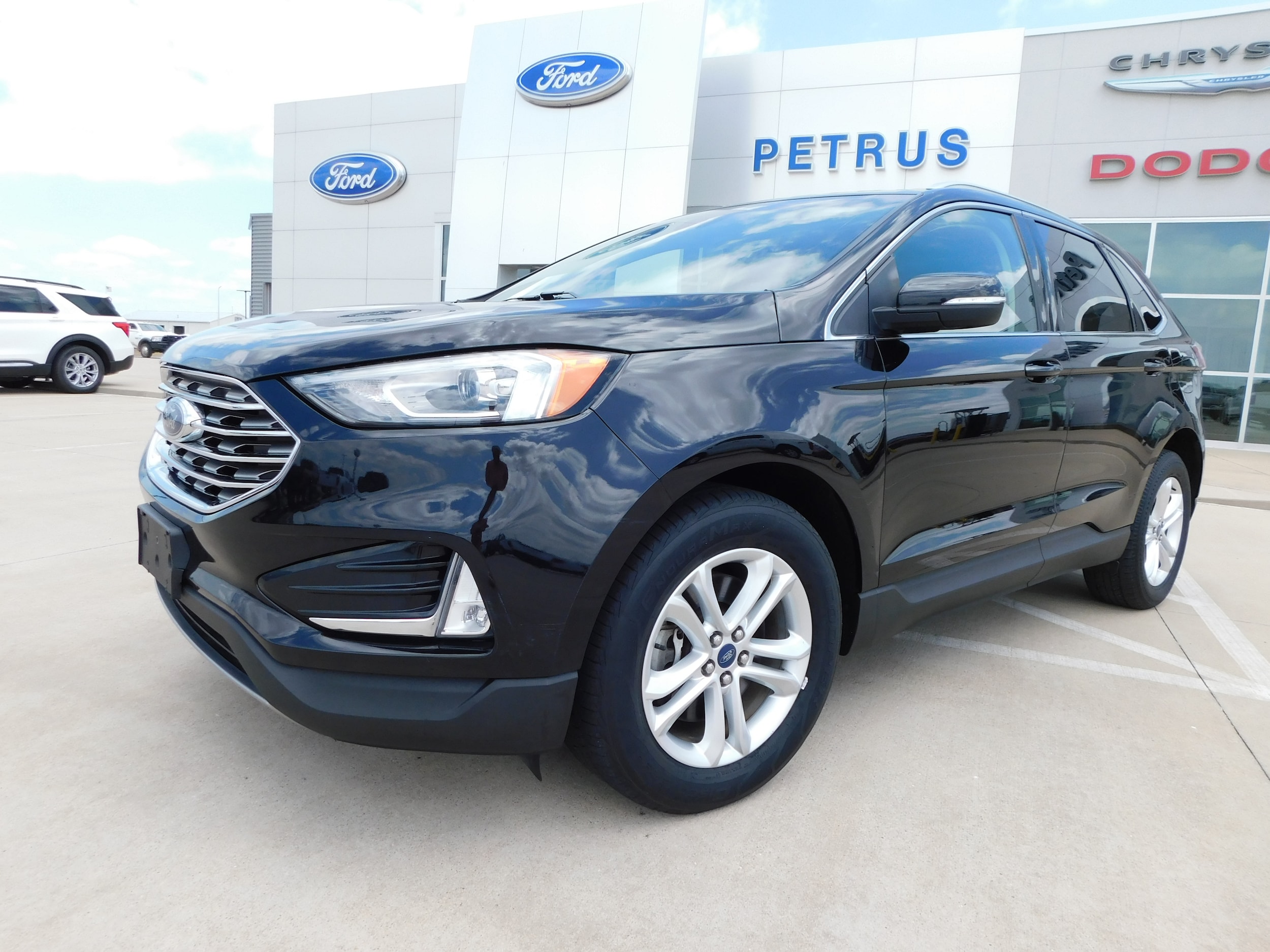 Used 2019 Ford Edge SEL with VIN 2FMPK4J91KBB90403 for sale in Stuttgart, AR