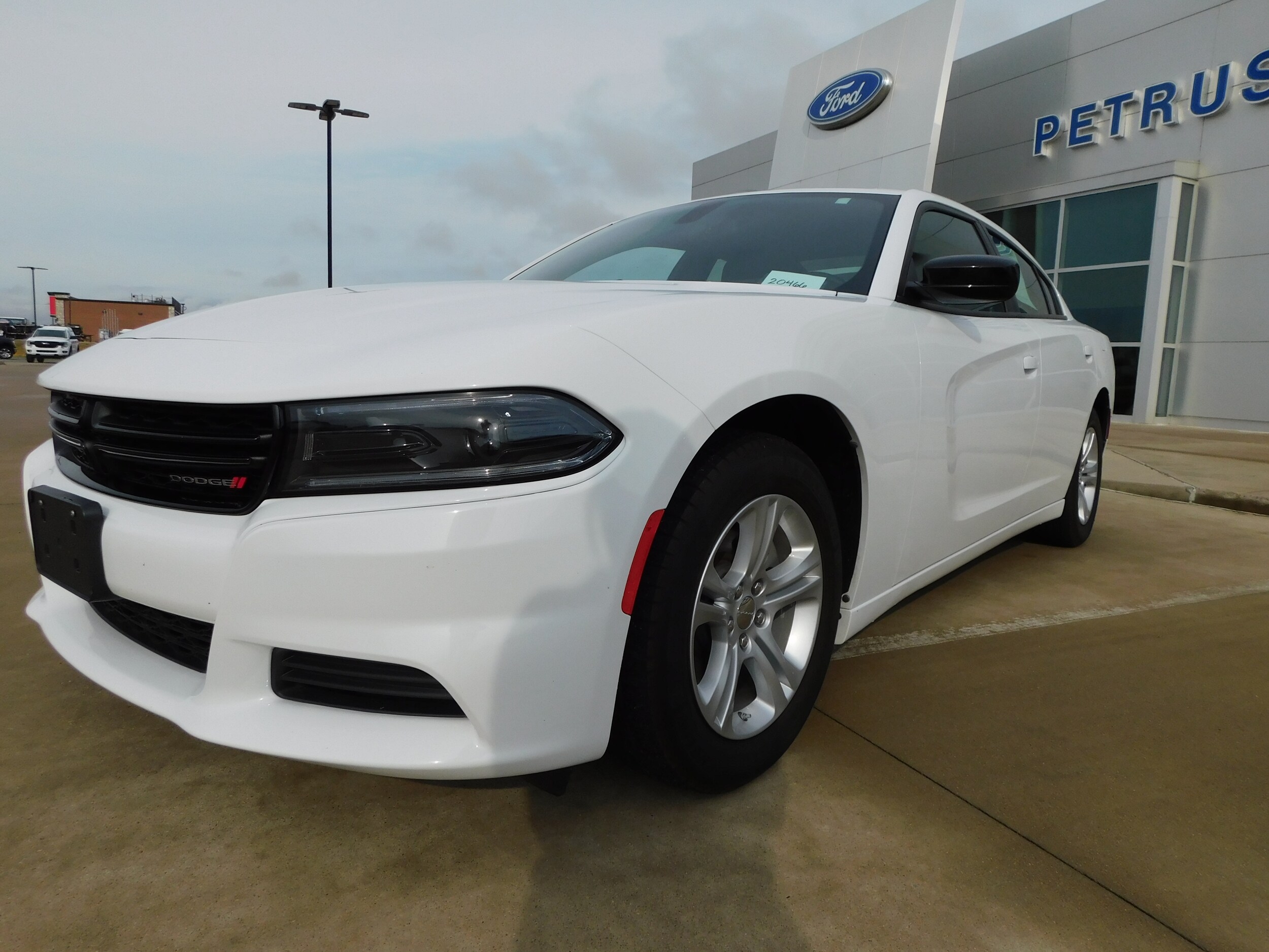 2023 Dodge Charger SXT photo 2