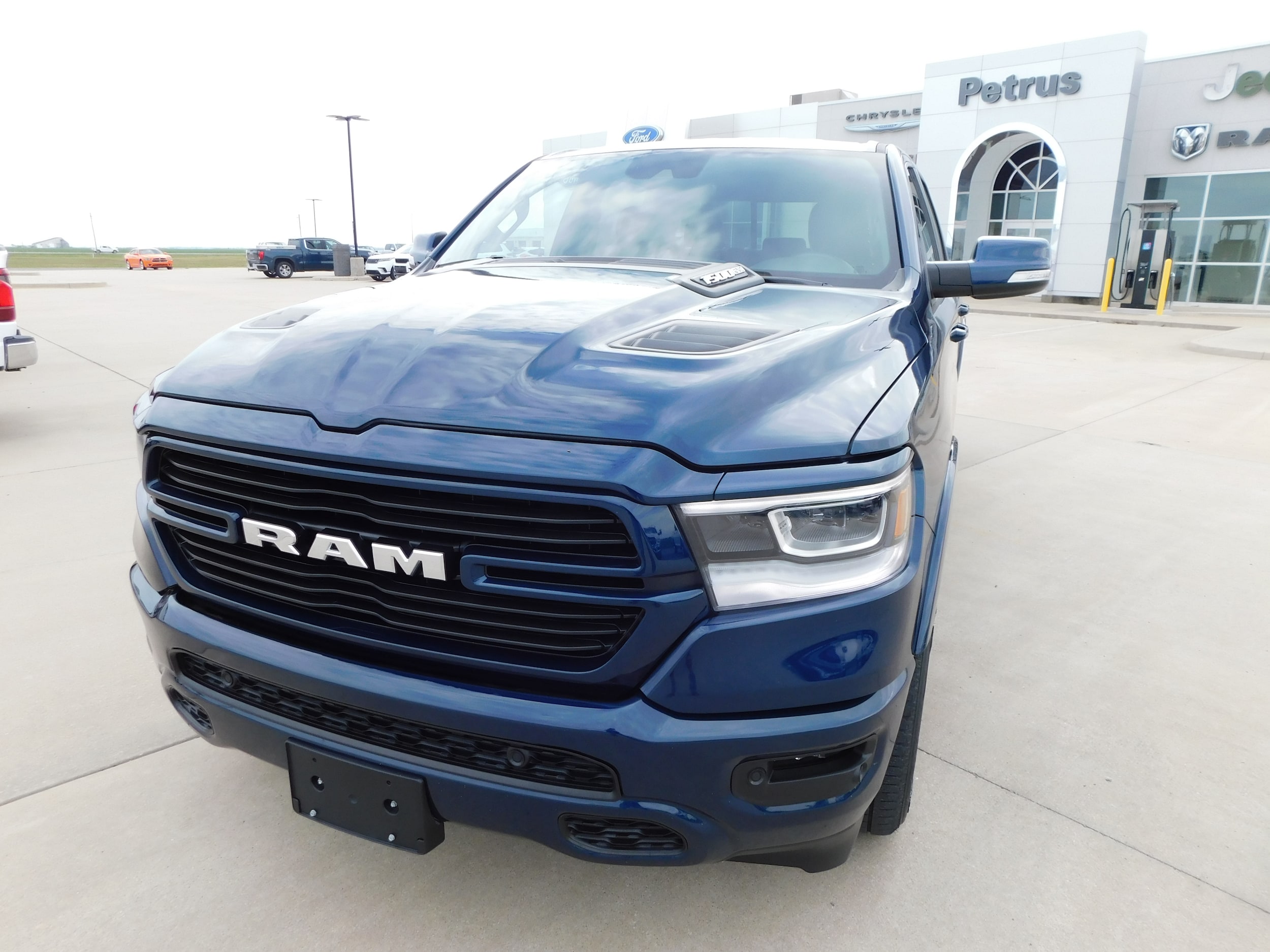 Used 2022 RAM Ram 1500 Pickup Laramie with VIN 1C6SRFJT2NN447831 for sale in Stuttgart, AR