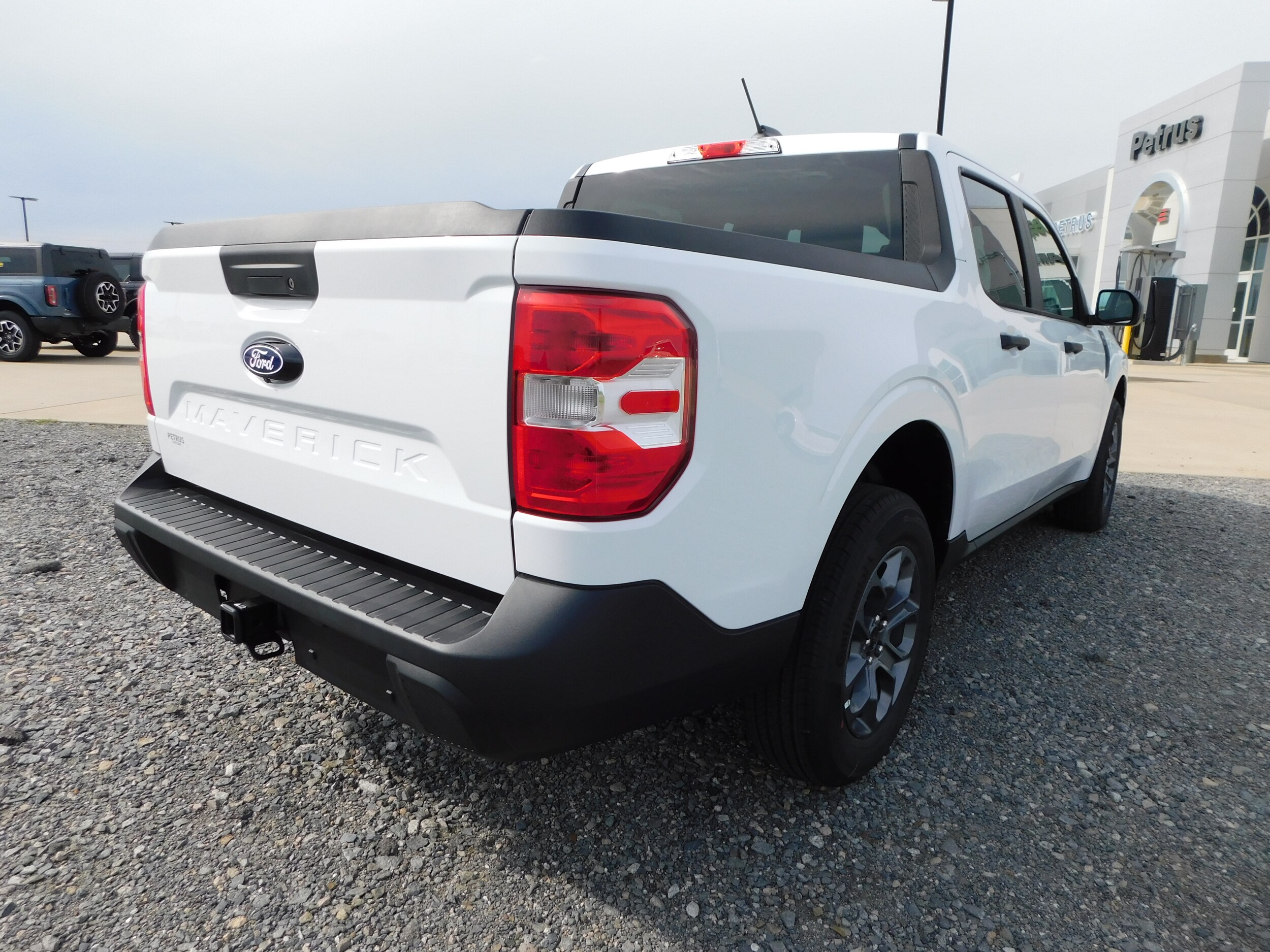 2025 Ford Maverick XLT photo 3