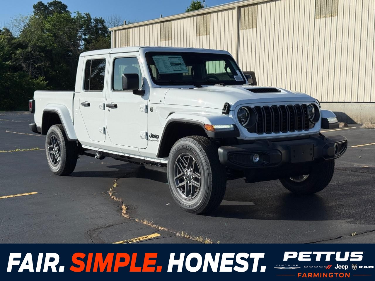 2026 Jeep Gladiator Sport S Auto's photo