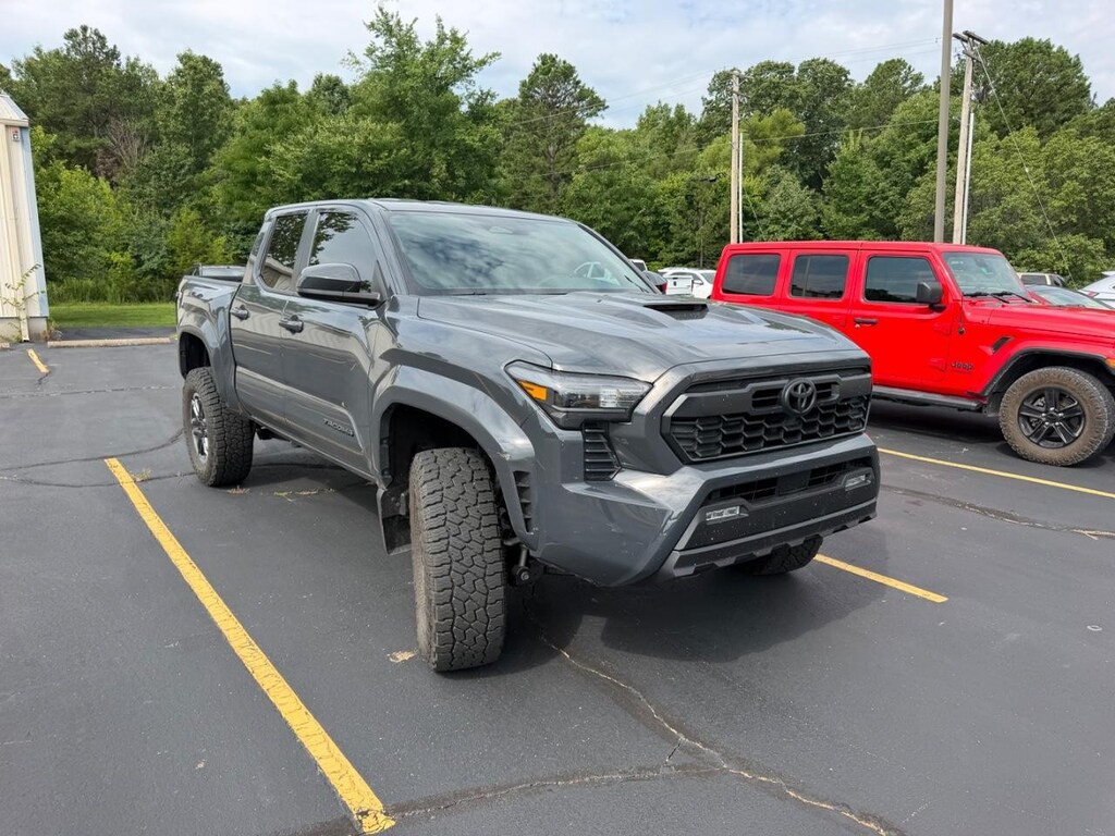 Used 2025 Toyota Tacoma 4WD Double Cab 5 Bed MT (Natl) Truck