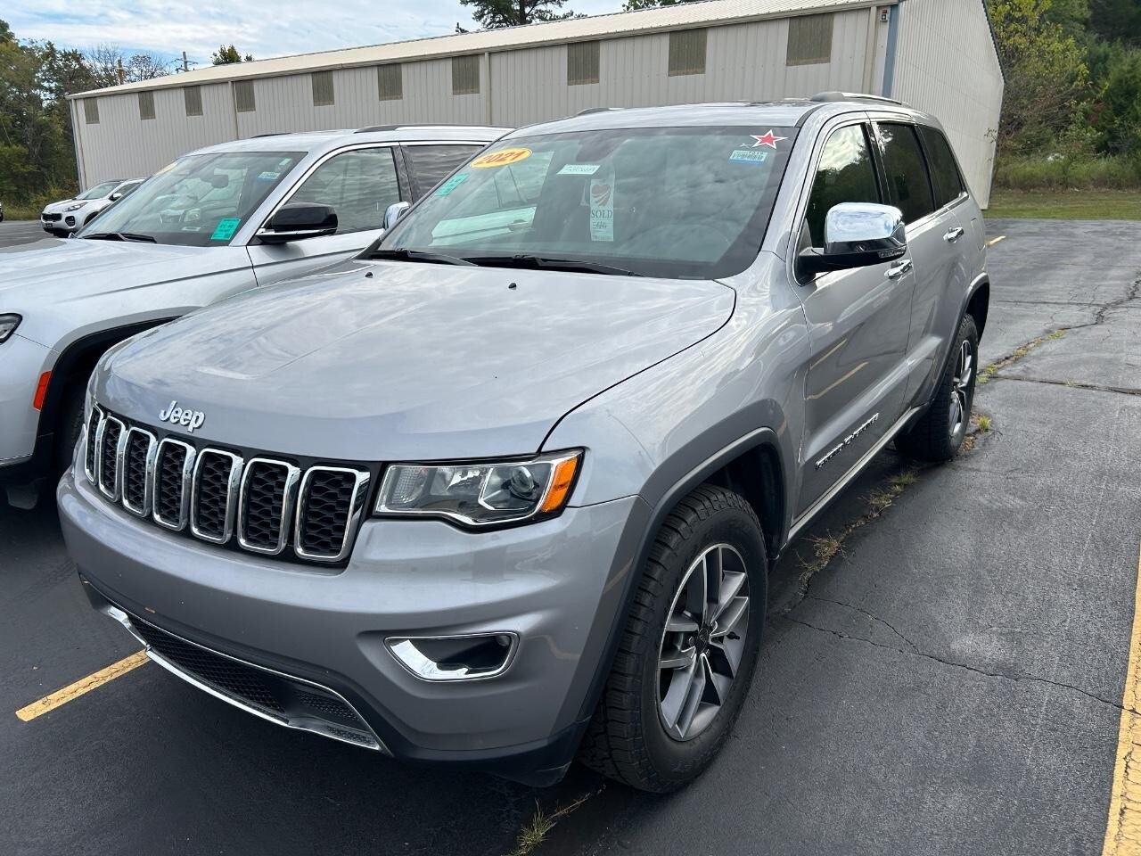 2021 Jeep Grand Cherokee Limited photo 3
