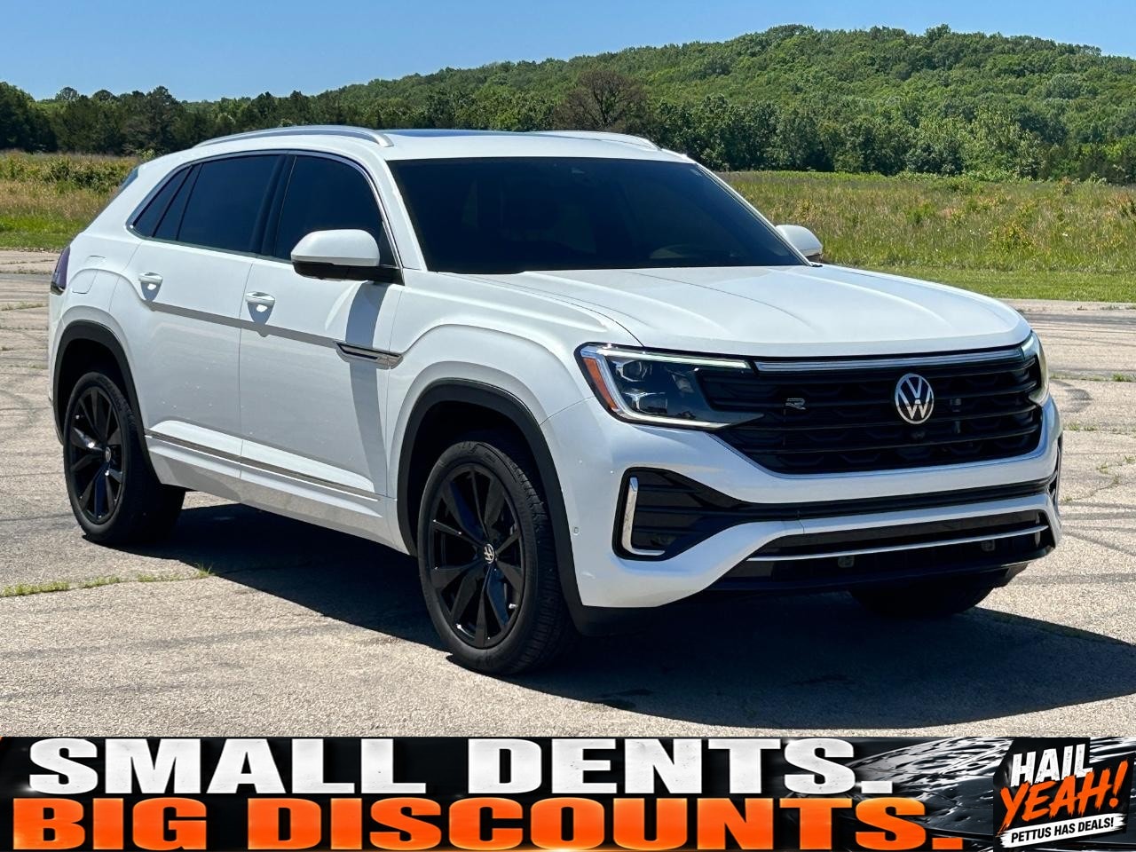 2024 Volkswagen Atlas Cross Sport 2.0T SEL Premium R-Line 4MOTION's photo