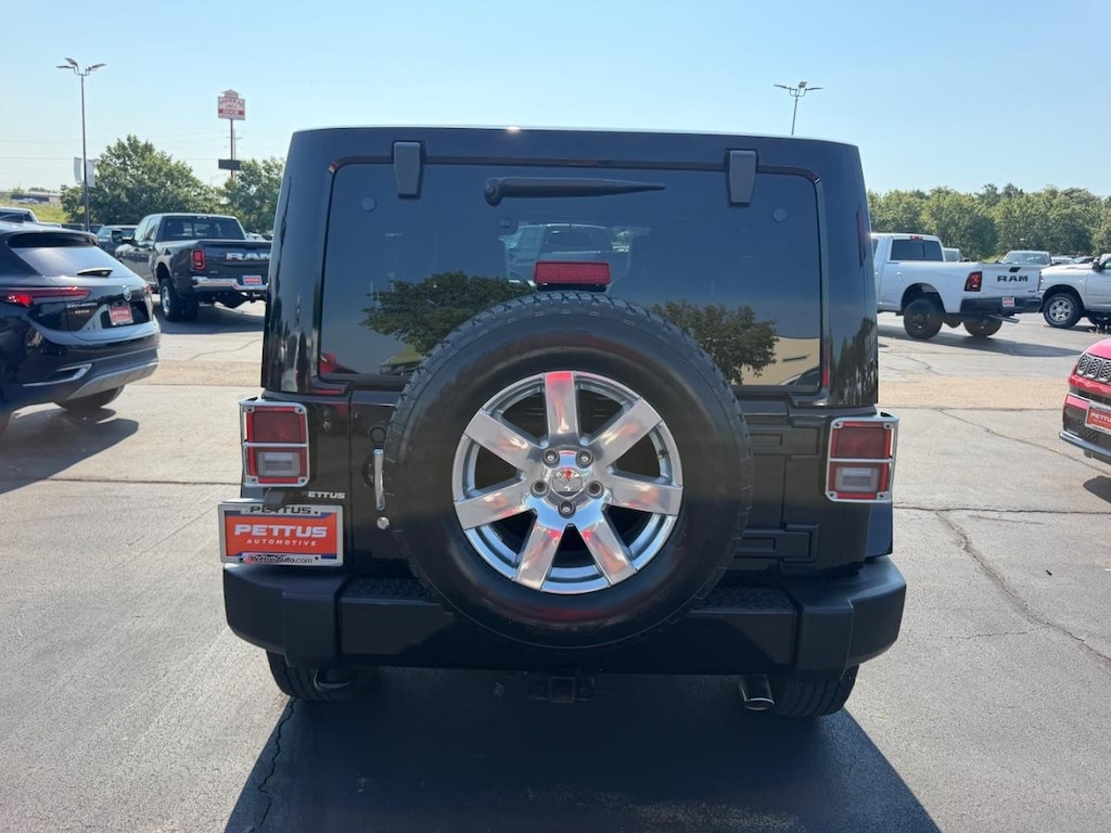 Used 2017 Jeep Wrangler Sahara 4x4 SUV