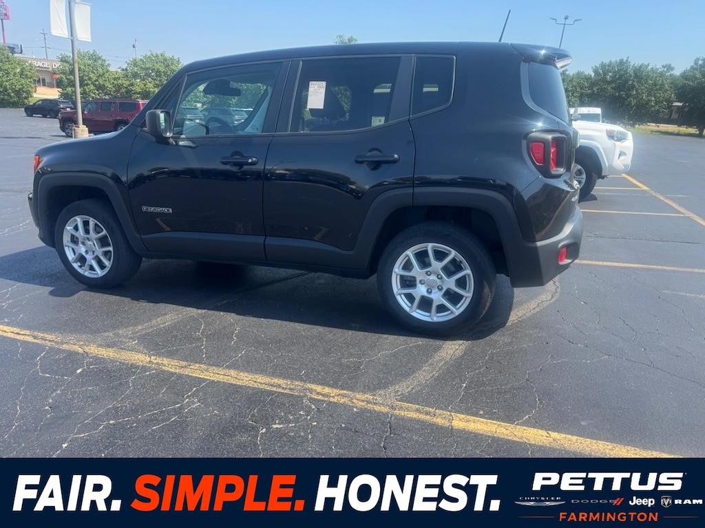 Used 2023 Jeep Renegade Latitude SUV