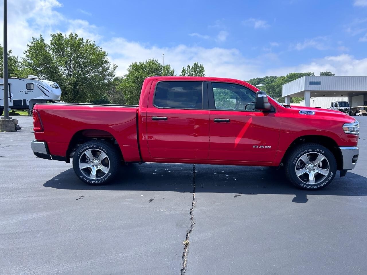 2025 Ram 1500 Tradesman photo 2