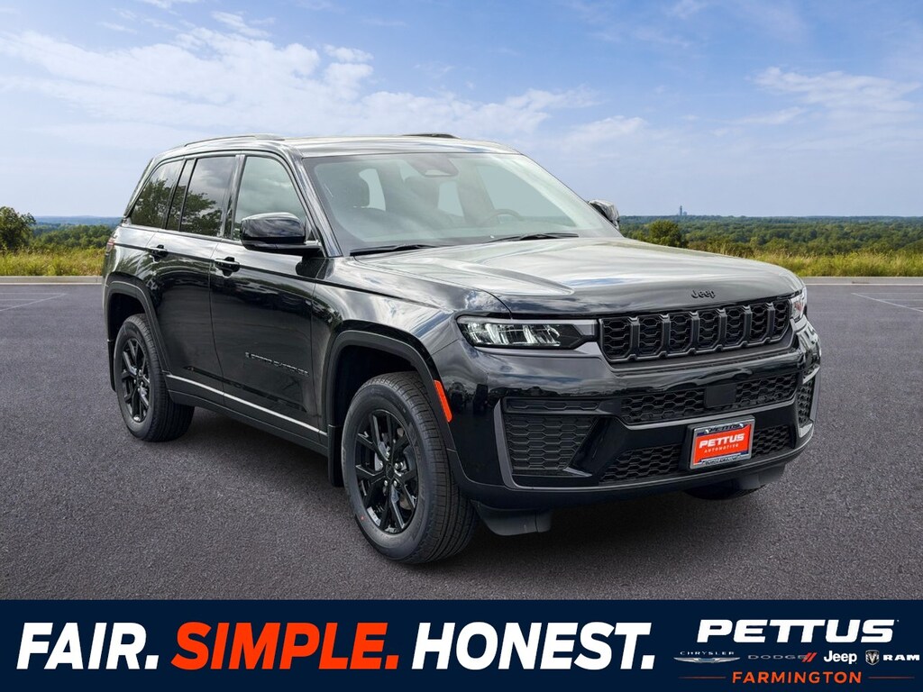 New 2026 Jeep Grand Cherokee Laredo Altitude 4x4 Sport Utility