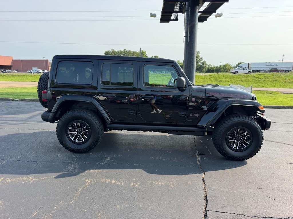 New 2026 Jeep Wrangler 4-DOOR RUBICON X Sport Utility