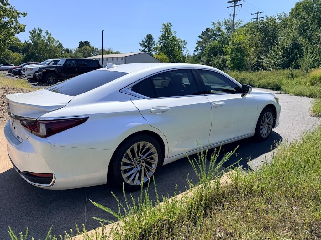 Used 2023 Lexus ES 300h Ultra Luxury Sedan