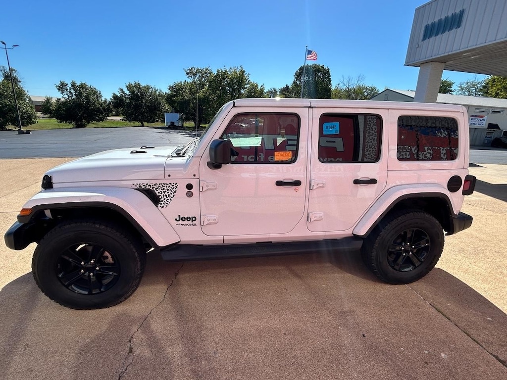 Used 2022 Jeep Wrangler Unlimited Sahara Altitude 4x4 SUV