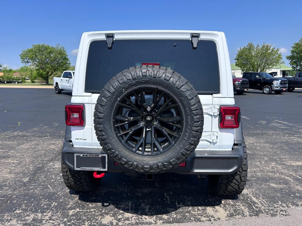 2025 Jeep Wrangler Rubicon photo 4