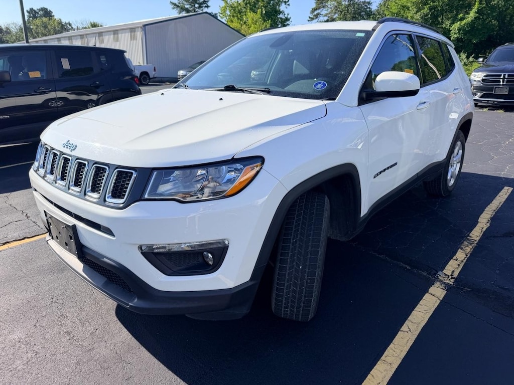 Used 2018 Jeep Compass Latitude SUV