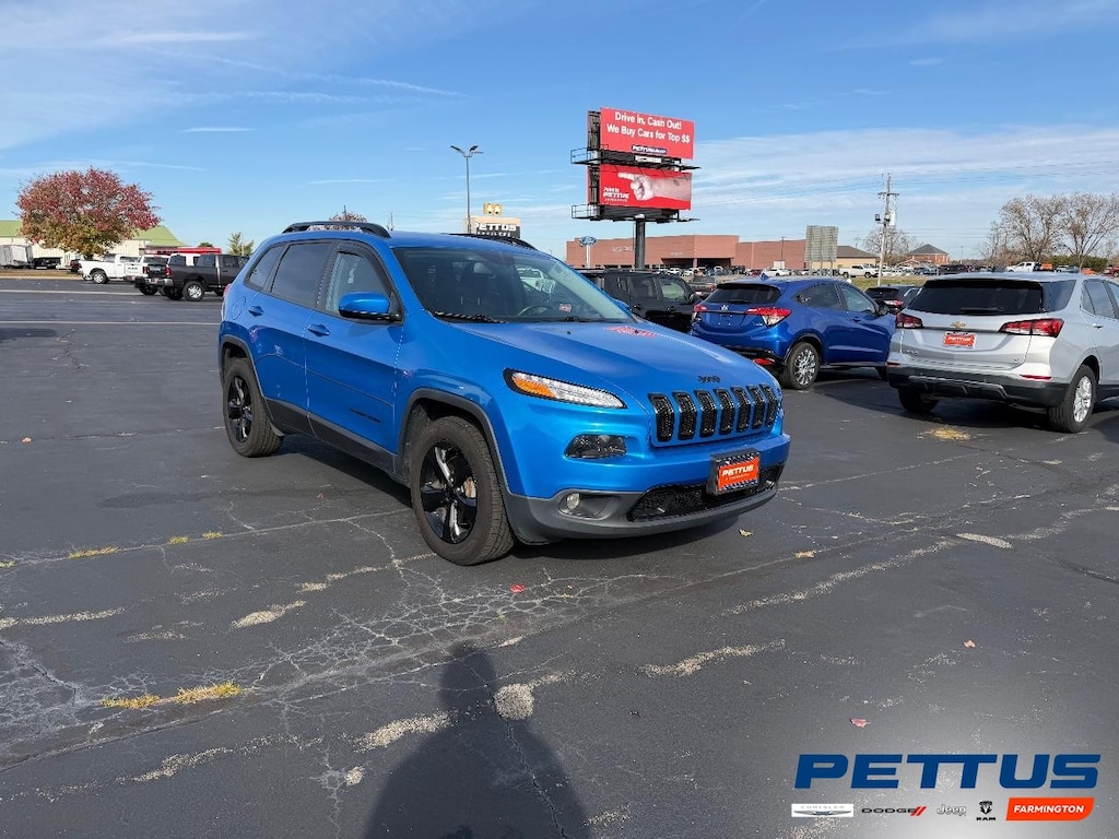 Used 2018 Jeep Cherokee Latitude 4x4 SUV
