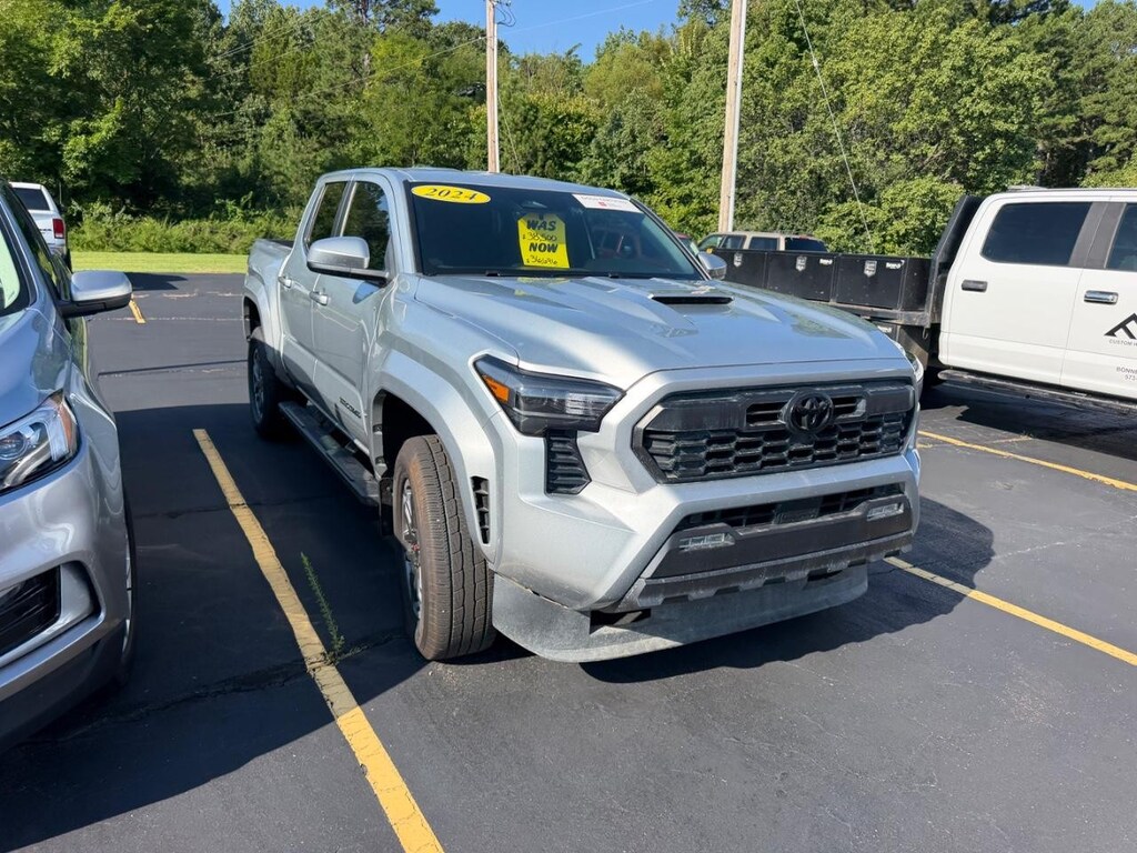 Used 2024 Toyota Tacoma 4WD Double Cab Bed (Natl) Truck