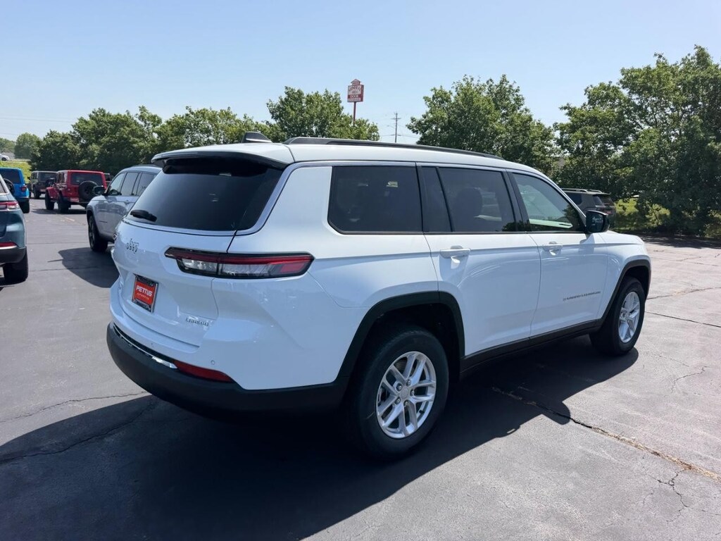 New 2026 Jeep Grand Cherokee L LAREDO X 4X4 Sport Utility