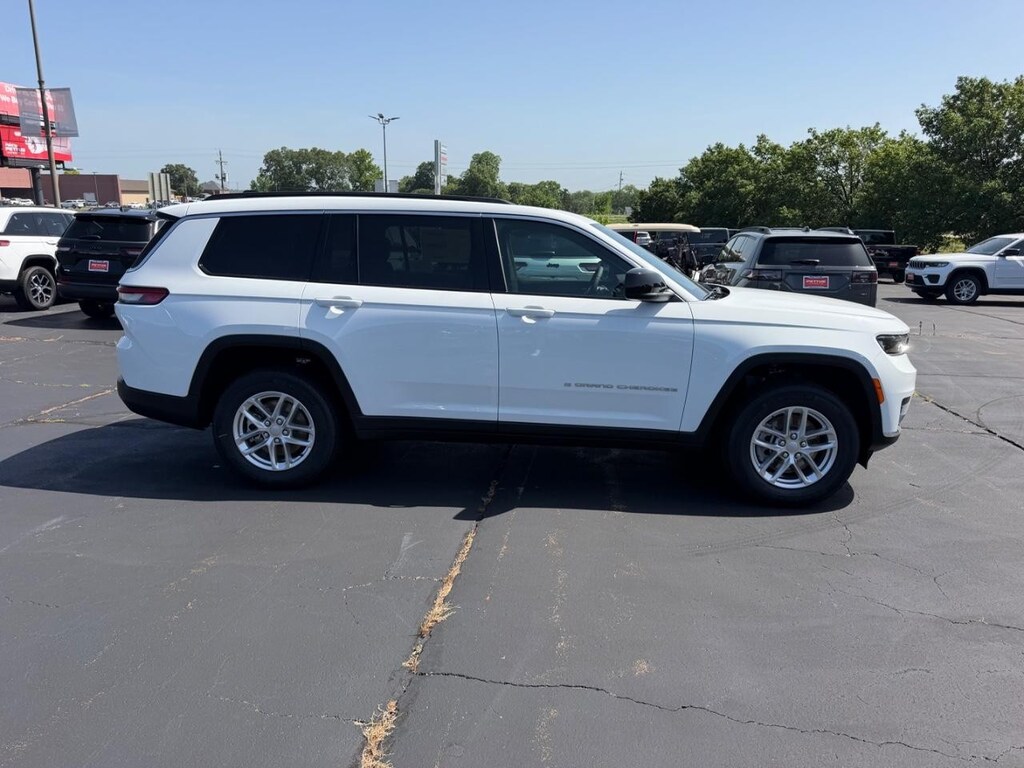 New 2026 Jeep Grand Cherokee L LAREDO X 4X4 Sport Utility