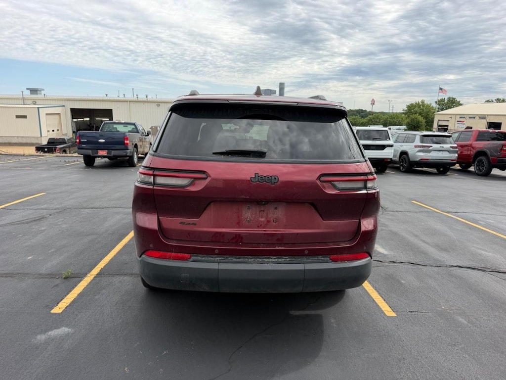 Used 2023 Jeep Grand Cherokee L Altitude 4x4 SUV