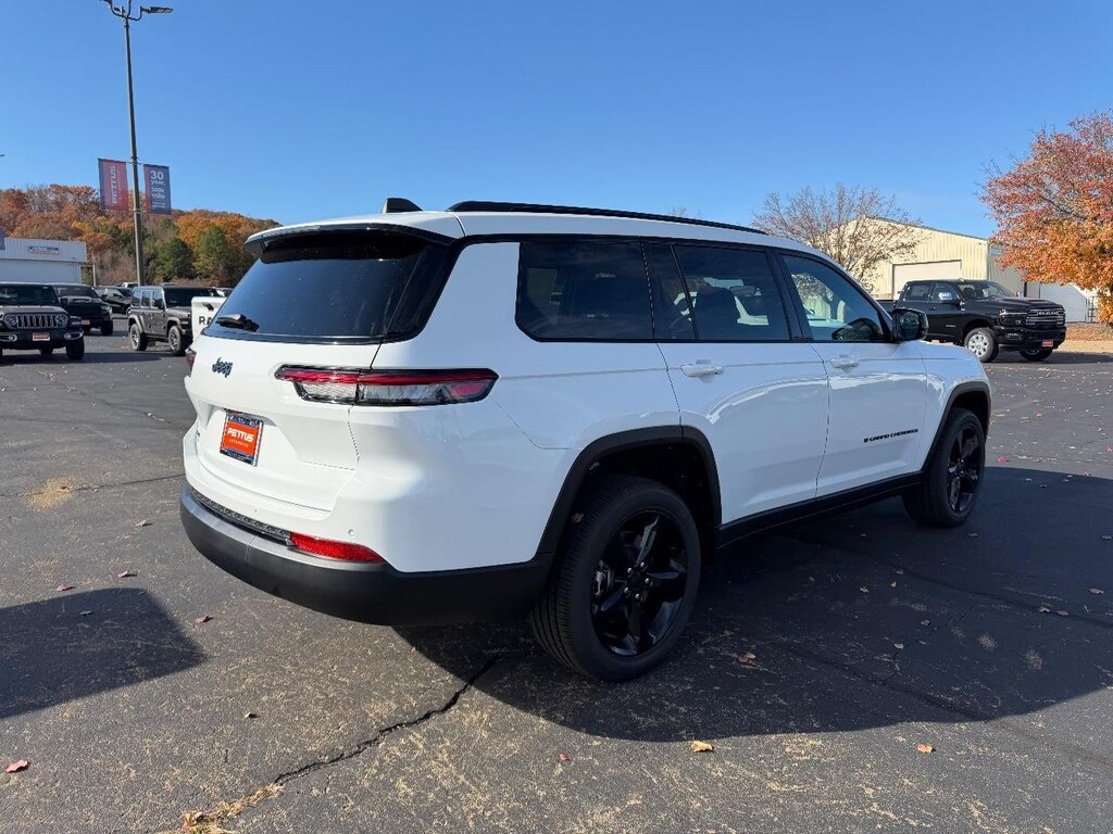 New 2025 Jeep Grand Cherokee L Altitude X 4x4 Sport Utility