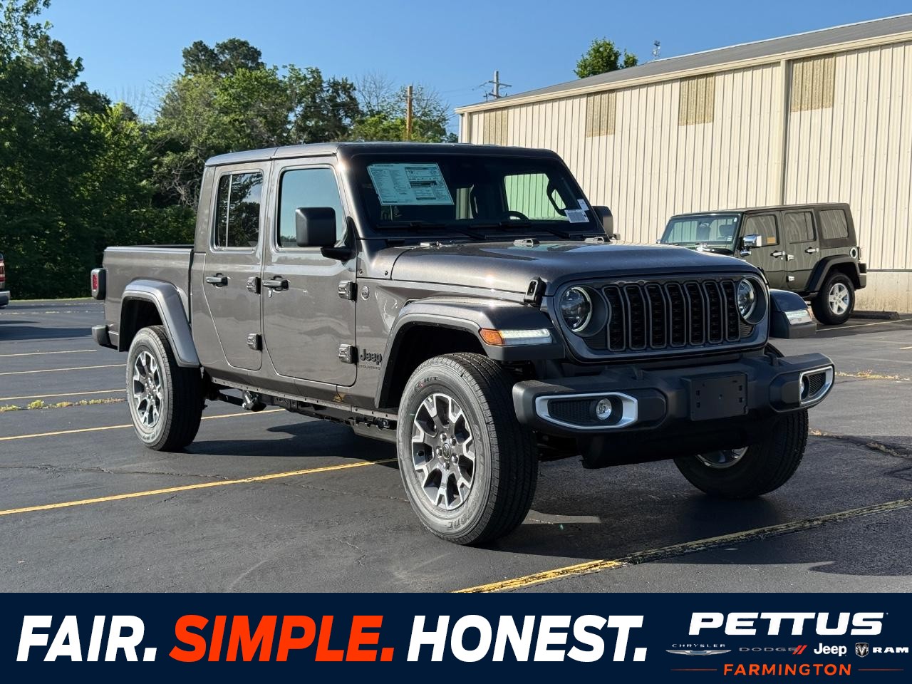 2026 Jeep Gladiator Sahara Auto's photo
