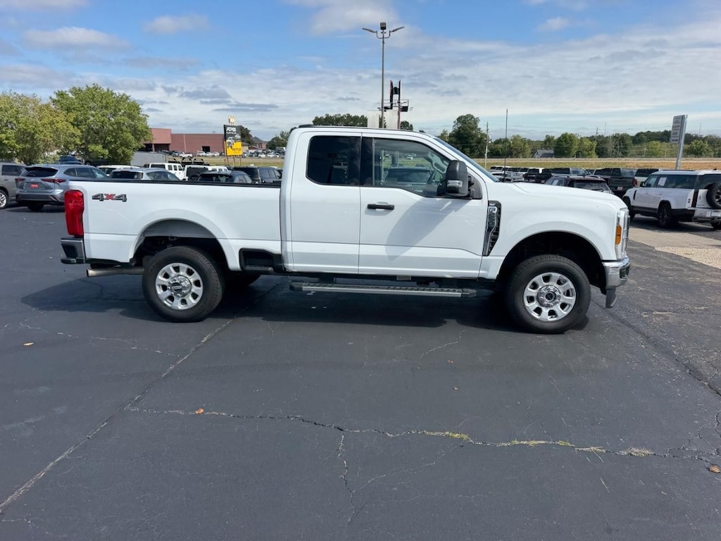 Used 2024 Ford F-250SD XLT Truck