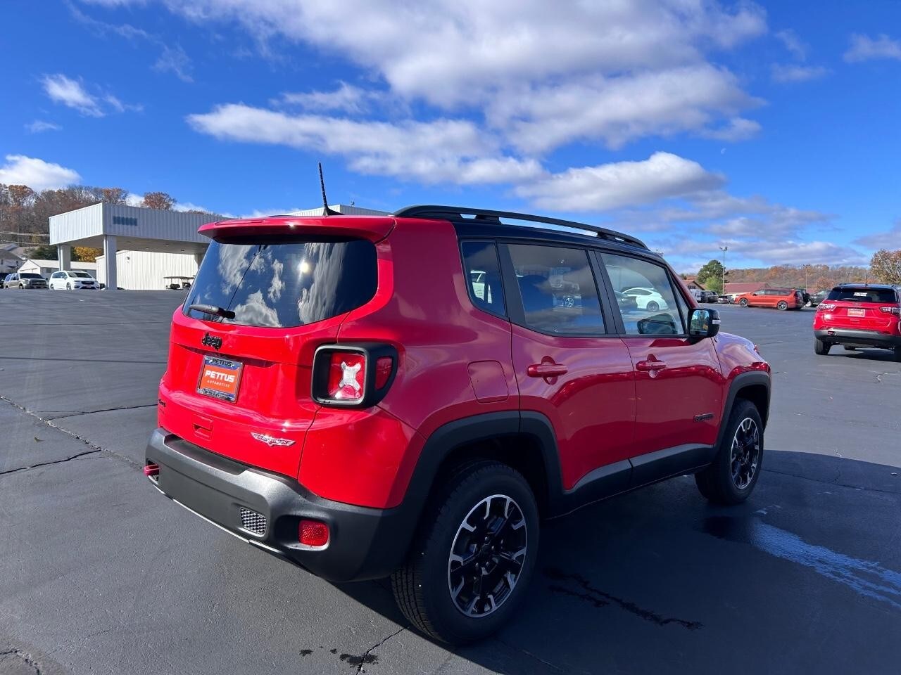 2023 Jeep Renegade Trailhawk photo 3