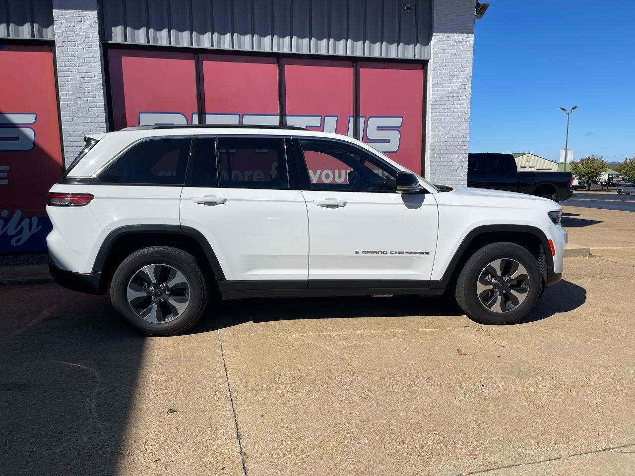 2024 Jeep Grand Cherokee 4xe - Photo 8