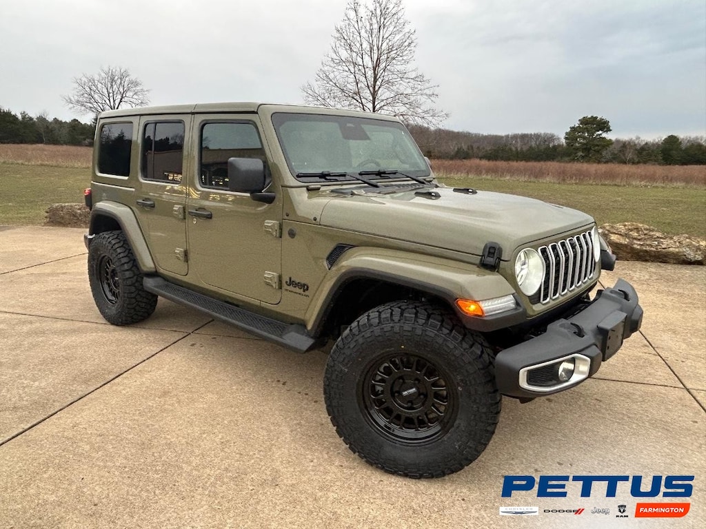 New 2026 Jeep Wrangler Sahara 4 Door 4x4 Sport Utility