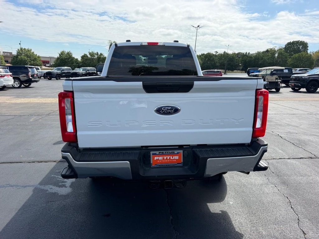 Used 2024 Ford F-250SD XLT Truck