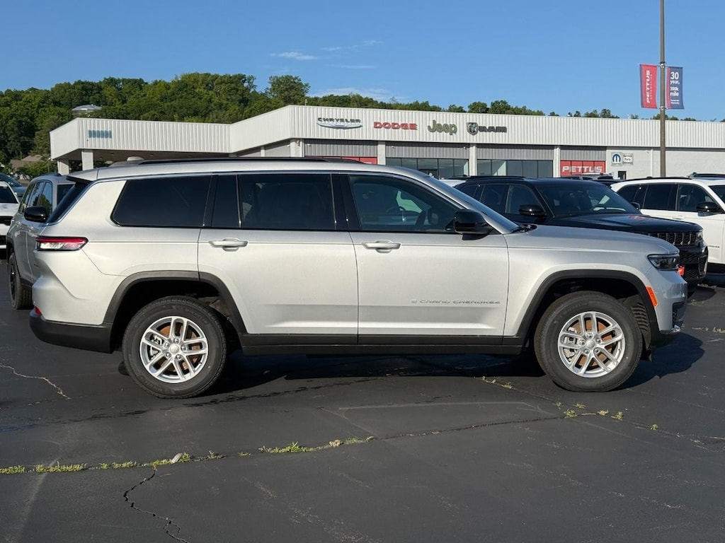 New 2025 Jeep Grand Cherokee L Laredo X 4x4 Sport Utility