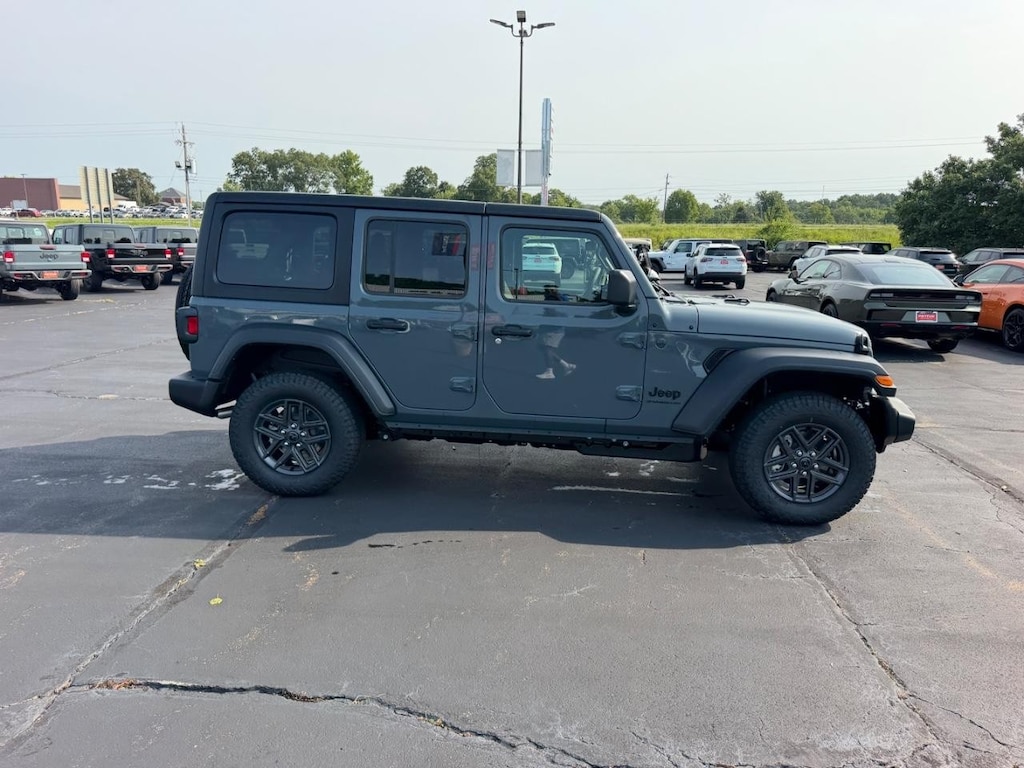 New 2026 Jeep Wrangler 4-DOOR SPORT S Sport Utility