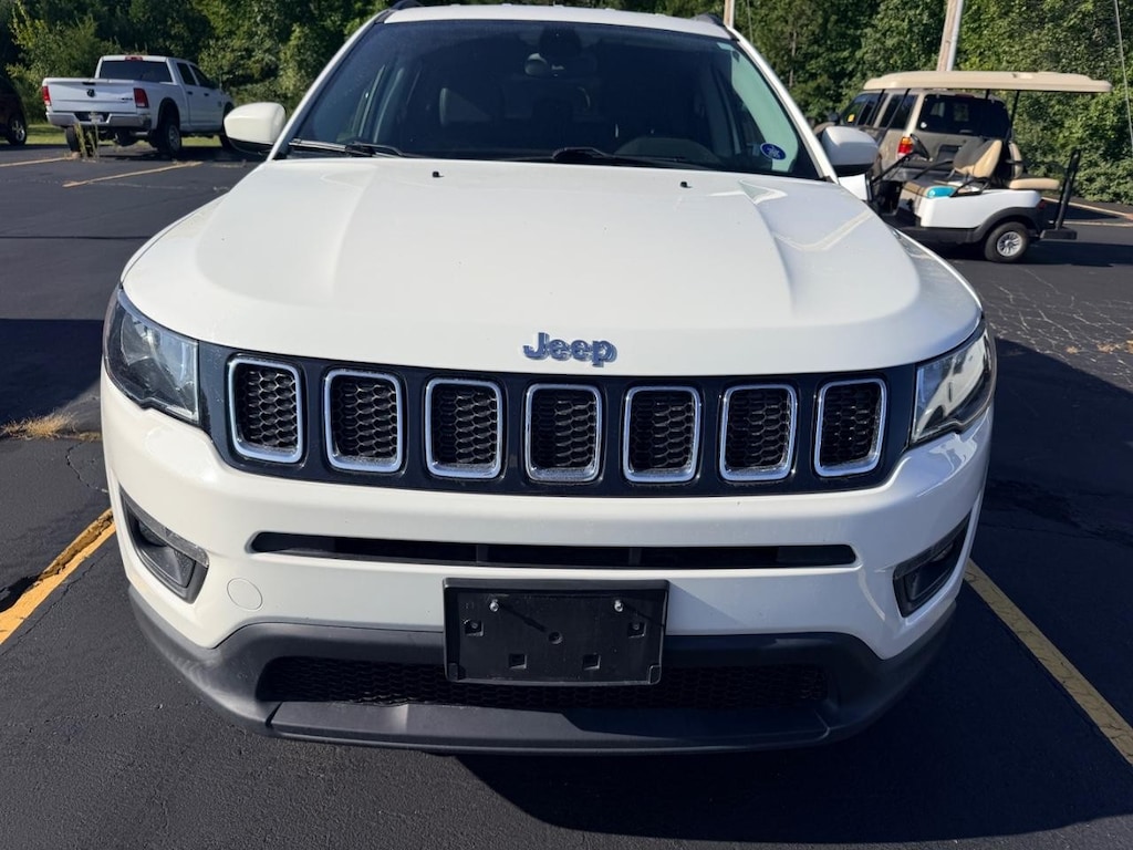 Used 2018 Jeep Compass Latitude SUV