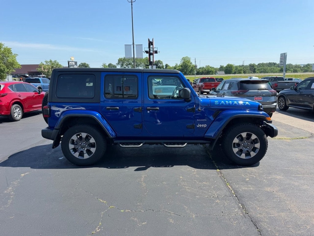Used 2018 Jeep Wrangler Sahara 4x4 SUV